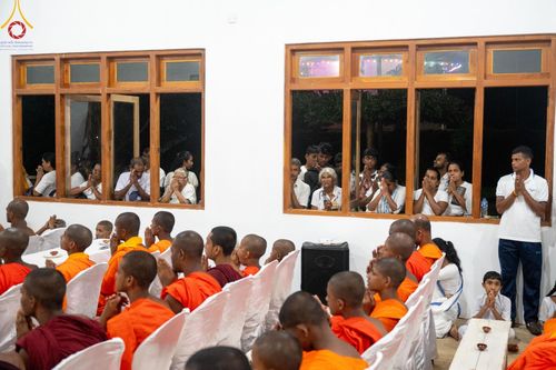 ภาพ No.141142:PhotoStory มหาศรัทธา ธรรมยาตราศรีลังกา EP.6 พิธีจุดวิสาขประทีป 6 วัด ถวายเป็น พุทธบูชา  โครงการสยาม-ลังกา ธรรมยาตรา  ฉลองเทศกาลวิสาขบูชาแห่งชาติ ศรีลังกา  บูชาธรรม 80 ปี หลวงพ่อธัมมชโย วันที่ 16 พฤษภาคม พ.ศ. 2567