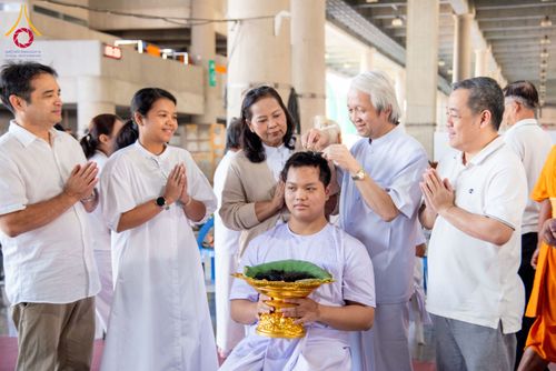 ภาพ No.293622:วันที่ 10 มกราคม พ.ศ. 2569 พิธีปลงผมธรรมทายาทบูชาธรรม 117  ปี คุณยายอาจารย์ฯ ณ วิหารคด วัดพระธรรมกาย ปทุมธานี