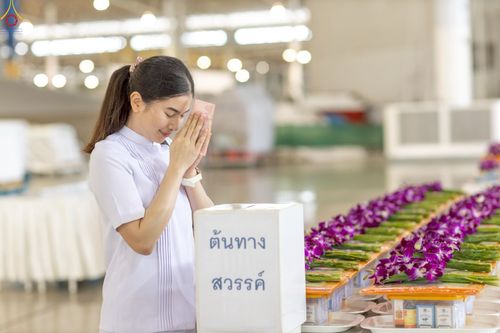 ภาพ No.240582:วันพุธที่ 27 สิงหาคม พ.ศ. 2568 พิธีตักบาตร ในวันธรรมชัย ณ วัดพระธรรมกาย จ.ปทุมธานี