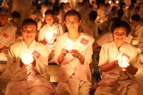 ภาพ No.158457:โครงการอบรมอุบาสก อุบาสิกาแก้ว  ตัวแทนทอดกฐิน 30,000 วัด ทั่วไทย บูชาธรรม 80 ปี หลวงพ่อธัมมชโย ระหว่างวันที่ 20-22 กันยายน พ.ศ. 2567 ณ จังหวัดบุรีรัมย์ รุ่นที่ 3