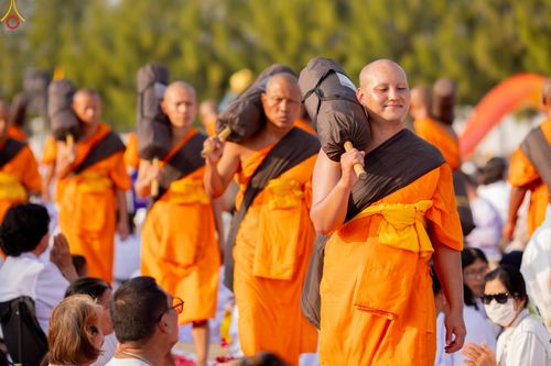 ภาพ No.299600:วันที่ 18 มกราคม พ.ศ. 2569 พิธีต้อนรับพระธรรมยาตรา (ภาพชุดที่ 2) ณ อนุสรณ์สถานลำดับที่ 5  สถานที่เผยแผ่วิชชาธรรมกายครั้งแรก อนุสรณ์สถานบางปลา วัดบางปลา อำเภอบางเลน จังหวัดนครปฐม ในโครงการธรรมยาตรา กตัญญูบูชา มหาปูชนียาจารย์ พระมงคลเทพมุนี(สด จนฺทสโร) พระ