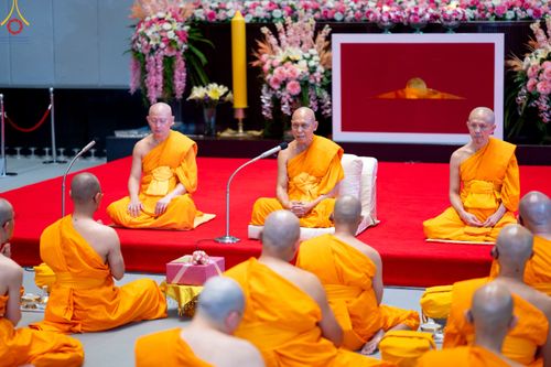 ภาพ No.83525:พิธีบรรพชาอุปสมบทหมู่ธรรมทายาทนานาชาติ (ภาคภาษาจีน) รุ่นที่ 18 ณ โบสถ์พระไตรปิฎก วัดพระธรรมกาย จ.ปทุมธานี วันเสาร์ที่ 15 กรกฎาคม 2566