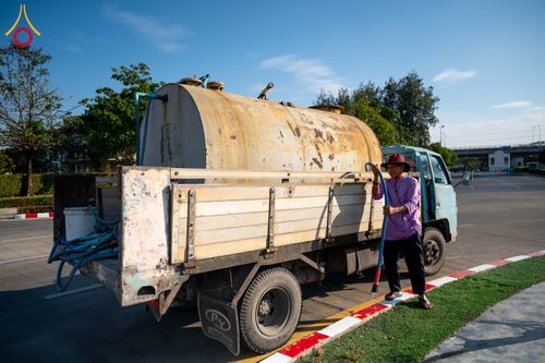ภาพ No.285365:วันพุธที่ 10 ธันวาคม พ.ศ.2568  การเตรียมความพร้อมในโครงการธรรมยาตรา กตัญญูบูชา มหาปูชนียาจารย์ พระมงคลเทพมุนี(สด จนฺทสโร) พระผู้ปราบมาร อนุสรณ์สถาน 7 แห่ง ปีที่ 14 เก็บดอกเบญจทรัพย์ ณ วัดพระธรรมกาย