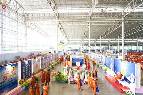 ภาพ No.85081:บรรยากาศการต้อนรับพระสังฆาธิการทั่วประเทศ และพิธีบูชาข้าวพระในวันสมาธิโลก วันอาทิตย์ต้นเดือนที่ 6 สิงหาคม พ.ศ. 2566 ณ สภาธรรมกายสากล วัดพระธรรมกาย