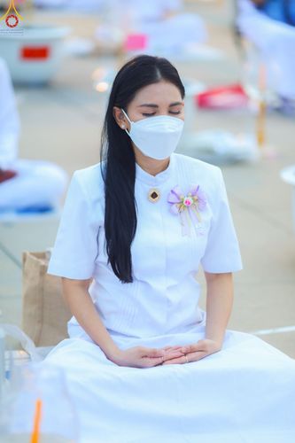 ภาพ No.90147:พิธีปลูกทรัพย์บานชื่น  เนื่องใน 139 ปี วันคล้ายวันเกิดด้วยรูปกายเนื้อ พระมงคลเทพมุนี (สด จนฺทสโร) พระผู้ปราบมาร วันอังคารที่ 10 ตุลาคม พ.ศ. 2566 ณ วัดพระธรรมกาย จ.ปทุมธานี