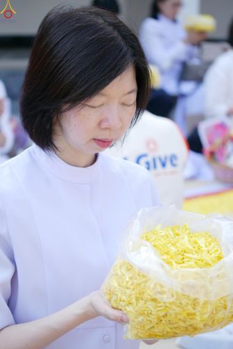 ภาพ No.294943:วันที่ 14 มกราคม พ.ศ. 2569 พิธีต้อนรับพระธรรมยาตรา อนุสรณ์สถานลำดับที่ 4  สถานที่เกิดด้วยกายธรรม ณ วัดโบสถ์บน ต.บางคูเวียง จ.นนทบุรี ในโครงการธรรมยาตรา กตัญญูบูชา มหาปูชนียาจารย์ พระมงคลเทพมุนี(สด จนฺทสโร) พระผู้ปราบมาร อนุสรณ์สถาน 7 แห่ง ปีที่ 14