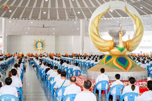 ภาพ No.90606:พิธีบุพเปตพลี  ครั้งที่ 141 ร่วมอุทิศบุญแด่หมู่ญาติที่ล่วงลับไปแล้ว และสืบทอดอายุพระพุทธศาสนา วันพฤหัสบดีที่ 14 ตุลาคม พ.ศ.2566 วันพระแรม 15 ค่ำ เดือน 10 ณ หอฉันคุณยายอาจารย์ฯ วัดพระธรรมกาย