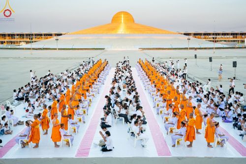 ภาพ No.132742:พิธีปลงผมยุวธรรมทายาท รุ่นที่ 32 มัชฌิมธรรมทายาท รุ่นที่ 28 ณ ลานธรรม วัดพระธรรมกาย วันเสาร์ที่ 30 มีนาคม พ.ศ. 2567