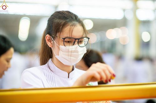 ภาพ No.77102:พิธีหล่อพระบรมพุทธเจ้า ในวันมาฆบูชา อาทิตย์ต้นเดือนที่ 6 มีนาคม พ.ศ. 2566 ณ วัดพระธรรมกาย จ.ปทุมธานี