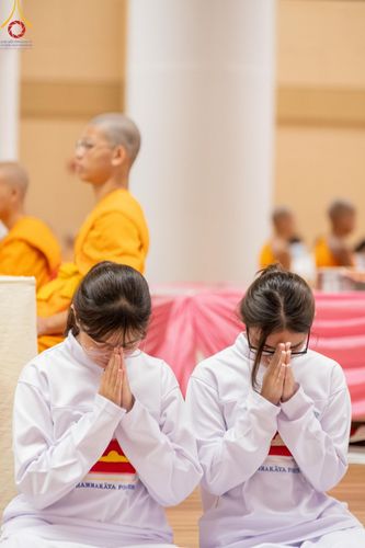 ภาพ No.145328:พิธีถวายผ้าอาบน้ำฝนและประทีปโคมไฟ ณ สภาธรรมกายสากล วัดพระธรรมกาย วันเสาร์ที่ 20 กรกฎาคม พ.ศ. 2567