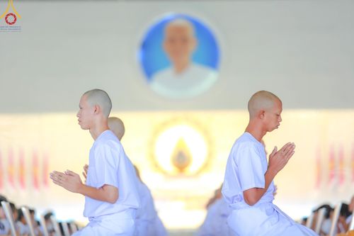 ภาพ No.180632:พิธีบรรพชาอุปสมบท โครงการอุปสมบทบูชาธรรมมหาปูชนียาจารย์ ประจำปีพุทธศักราช 2567 วันเสาร์ที่ 7 ธันวาคมพ.ศ. 2567 ณ วัดพระธรรมกาย จ.ปทุมธานี