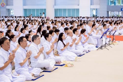 ภาพ No.243697:วันอาทิตย์ที่ 7 กันยายน พ.ศ. 2568 พิธีบูชาครูผู้ค้นพบวิชชาธรรมกาย , พิธีบูชาข้าวพระ ณ สภาธรรมกายสากล วัดพระธรรมกาย