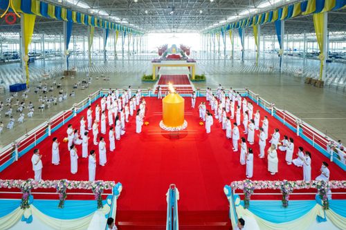 ภาพ No.149822:พิธีจุดเทียนใจ ไฟนิรันดร์ อนันตชัย วันอาทิตย์ที่ 25 สิงหาคม พ.ศ.2567 วัดพระธรรมกาย จ.ปทุมธานี