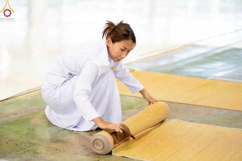 ภาพ No.134667:V.35 เพื่อบุญต้นเดือน การรับบุญของเจ้าหน้าที่หน่วยงานต่างๆ เพื่องานบุญวันอาทิตย์ต้นเดือน ณ วัดพระธรรมกาย วันที่ 7 เมษายน พ.ศ. 2567