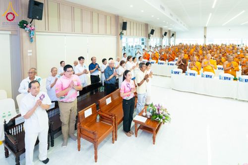 ภาพ No.156240:พิธีถวายสังฆทานแด่คณะสงฆ์ 323 วัด 4 จังหวัดชายแดนภาคใต้ ปีที่ 20 ครั้งที่ 173 พิธีมอบกองทุนหนุนแรงใจช่วยครูใต้ ปีที่ 17 ครั้งที่ 137 วันเสาร์ที่ 21 กันยายน พ.ศ.2567 ณ ศูนย์ปฏิบัติธรรมภาคใต้ อ.บางกล่ำ จ.สงขลา