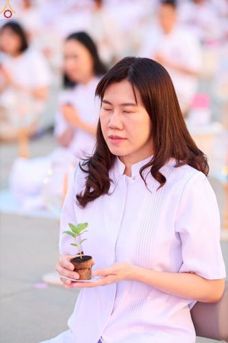 ภาพ No.252986:วันที่ 10 ตุลาคม พ.ศ. 2568 พิธีปลูกต้นทรัพย์บานชื่น ณ ลานธรรม วัดพระธรรมกาย