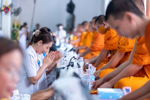 ภาพ No.204727:พิธีทอดผ้าป่าทำนุบำรุงศาสนสถาน ณ วัดเกิดการอุดม ตำบลคลองสาม อำเภอคลองหลวง จังหวัดปทุมธานี ในโครงการธรรมยาตรา กตัญญูบูชา มหาปูชนียาจารย์ พระมงคลเทพมุนี(สด จนฺทสโร) พระผู้ปราบมาร อนุสรณ์สถาน 7 แห่ง ปีที่ 13 วันที่ 30 มกราคม พ.ศ. 2568