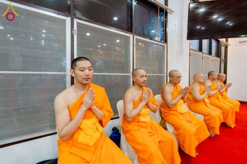 ภาพ No.221468:วันอาทิตย์ที่ 27 เมษายน พ.ศ. 2568 พิธีเจริญพระพุทธมนต์สมโภชดวงแก้วธรรมชัย เนื่องในโอกาสบูชาธรรม 81 ปีหลวงพ่อธัมมชโย อัญเชิญประดิษฐานเนื่องในโอกาสสถาปนาวัดพระธรรมกายไอซ์แลนด์ ณ อาคารปลูกศรัทธา 1 วัดพระธรรมกาย อำเภอคลองหลวง จังหวัดปทุมธานี