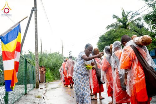 ภาพ No.226343:วันที่ 7-10 พฤษภาคม พ.ศ. 2568 โครงการเดินธรรมยาตรา สยาม-ลังกา ธรรมยาตรา ฉลองเทศกาลวิสาขบูชาแห่งชาติ ศรีลังกา บูชาธรรม 81 ปี หลวงพ่อธัมมชโย เมืองนูวราอิลิยา ประเทศศรีลังกา