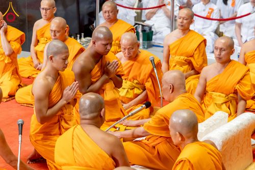 ภาพ No.223833:วันอาทิตย์ที่ 11 พฤษภาคม พ.ศ. 2568 พิธีอุปสมบทสามเณรเปรียญธรรมอุปสมบทอุทิศชีวิต 9 รูป อุบาสก 1 ท่าน ณ อุโบสถพระไตรปิฏกวัดพระธรรมกาย