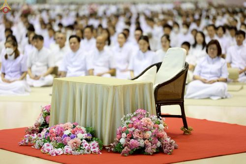 ภาพ No.227963:วันอาทิตย์ที่ 1 มิถุนายน พ.ศ. 2568 พิธีตักบาตร , พิธีบูชาข้าวพระ ณ วัดพระธรรมกาย จ.ปทุมธานี