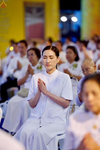 ภาพ No.244302:วันที่ 7 กันยายน พ.ศ. 2568 พิธีจุดประทีป วันครูผู้ค้นพบวิชชาธรรมกาย ณ ลานธรรมฯ และวิหารคด วัดพระธรรมกาย