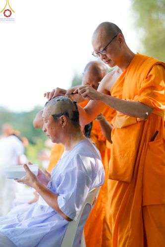 ภาพ No.147520:พิธีตัดปอยผม ขอขมา มอบบาตร ผ้าไตร โครงการปฐมอุปสมบท สมโภชอุโบสถ บูชาธรรม 80 ปี หลวงพ่อธัมมชโย ณ วัดพระธรรมกายโทชิหงิ ประเทศญี่ปุ่น วันพฤหัสบดีที่ 8 สิงหาคม พ.ศ. 2567