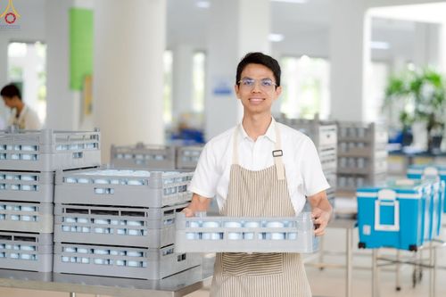 ภาพ No.243345:วันที่ 23-31 สิงหาคม พ.ศ. 2568 เจ้าหน้าที่ทุกสถานะ ทุ่มเทจัดงาน สัมมนารวมใจผู้นำบุญ เพื่องานกฐินสามัคคีทั่วไทย 30,000 วัด บูชาธรรม 81 ปี หลวงพ่อธัมมชโย