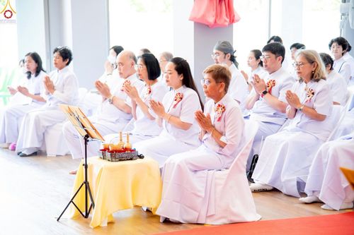 ภาพ No.249276:วันที่ 20 กันยายน พ.ศ. 2568 พิธีประดิษฐานรูปหล่อหลวงปู่วัดปากน้ำ ภาษีเจริญ ณ วิหารพระมงคลเทพมุนี (สด จนฺทสโร) ศูนย์ปฏิบัติธรรมภูเก็ต จ.ภูเก็ต