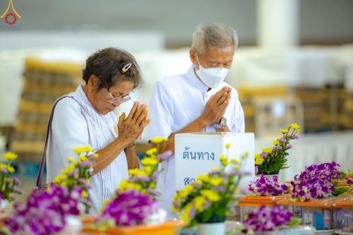 ภาพ No.137260:พิธีตักบาตร และปฏิบัติธรรม ในวันวิสาขบูชา วันพุธที่ 22 พฤษภาคม พ.ศ. 2567 ( วันพระขึ้น15 ค่ำ เดือน 6 ) ณ วัดพระธรรมกาย จ.ปทุมธานี