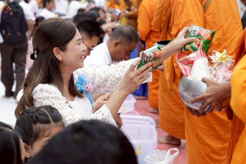 ภาพ No.245466:วันอาทิตย์ที่ 14 กันยายน พ.ศ. 2568 ตักบาตรพระ 555 รูป มหากุศล  น้อมถวายเป็นพุทธบูชา ณ หอนาฬิกาเบตง อ.เบตง จ.ยะลา