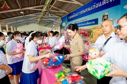 ภาพ No.214212:วันอังคารที่ 1 เมษายน พ.ศ. 2568  “วันคล้ายวันสถาปนากระทรวงศึกษาธิการ ครบรอบ 133 ปี จ.ปทุมธานี ณ วัดพระธรรมกาย”