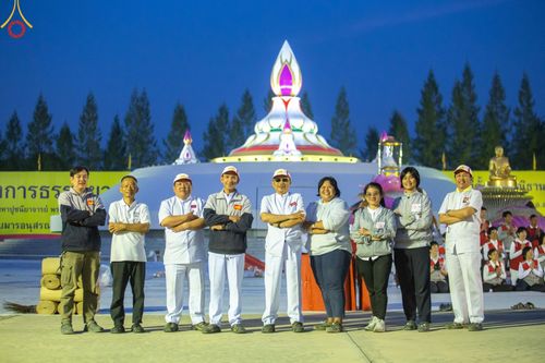 ภาพ No.198939:V.50 สารพัดV สารพัดดี ที่ธรรมยาตรา ในโครงการธรรมยาตรา กตัญญูบูชา มหาปูชนียาจารย์ พระมงคลเทพมุนี(สด จนฺทสโร) พระผู้ปราบมาร อนุสรณ์สถาน 7 แห่ง ปีที่ 13 ระหว่างวันที่ 2-31 มกราคม พ.ศ. 2568