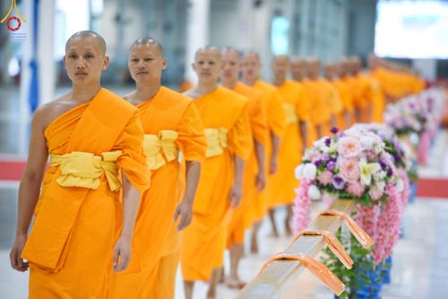 ภาพ No.154716:พิธีทอดผ้าป่าสมทบกฐินวัดพระธรรมกาย และสมทบกฐิน 30,000 วัดทั่วไทย ครั้งที่ 2 ณ สภาธรรมกายสากล วัดพระธรรมกาย วันอังคารที่ 17 กันยายน พ.ศ. 2567
