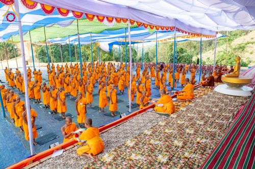 ภาพ No.131190:Photo Story ปฐมบรรพชาชาวพุทธมาร์มา Episode 4/5 วันที่ 13 กุมภาพันธ์พ.ศ. 2567 ณ วัดธัมจักร อรัญกุฏิ บังกลาเทศ