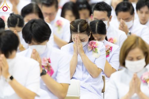 ภาพ No.92384:พิธีทอดกฐินธรรมชัยเพื่อสร้างอาคาร 115 ปี คุณยายอาจารย์มหารัตนอุบาสิกาจันทร์ ขนนกยูง อาทิตย์ต้นเดือนที่ 5 พฤศจิกายน พ.ศ. 2566 ณ วัดพระธรรมกาย จ.ปทุมธานี