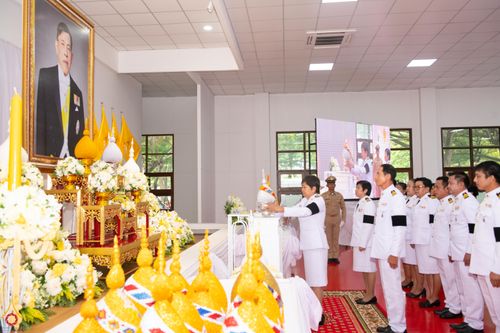 ภาพ No.341746:วันอังคารที่ 28 กรกฎาคม พ.ศ. 2569 คณะสงฆ์และพสกนิกรอำเภอคลองหลวง พร้อมใจจัดพิธีเจริญพระพุทธมนต์ ปฏิบัติธรรม และทำบุญตักบาตร ถวายพระราชกุศลเฉลิมพระเกียรติพระบาทสมเด็จพระเจ้าอยู่หัว