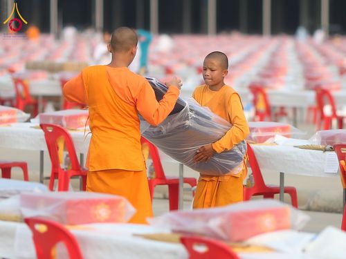 ภาพ No.324356:วันที่ 17-21 เมษายน 2569 เตรียมงานถวายสังฆทาน40000กว่าวัดทั่วประเทศ