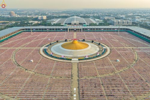 ภาพ No.324074:วันที่ 22 เมษายน พ.ศ.2569 (วันคุ้มครองโลก) พิธีถวายมหาสังฆทาน 40,000 กว่าวัดทั่วประเทศ ณ ลานธรรม พระมหาธรรมกายเจดีย์ วัดพระธรรมกาย