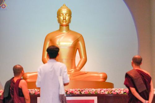 ภาพ No.345181:วันที่ 7 - 19 สิงหาคม พ.ศ.2569 ต้อนรับชาวต่างชาติเยี่ยมชมวัดพระธรรมกาย