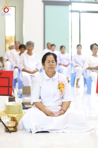 ภาพ No.327602:วันอาทิตย์ที่ 3 พฤษภาคม พ.ศ. 2569 พิธีบูชาข้าวพระและทอดผ้าระบบไฟฟ้า สุขพิมาน ศูนย์ปฏิบัติธรรมพัทลุง