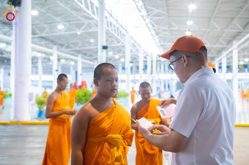 ภาพ No.310151:วันที่ 13-14 กุมภาพันธ์ พ.ศ. 2569 การสอบบาลีสนามหลวง ประจำปี 2569 ประโยค 1-2,  ป.ธ.3/ ประโยค บ.ศ.1-2, บ.ศ.3  ณ สนามสอบประจำจังหวัดปทุมธานี แห่งที่ 2   วัดพระธรรมกาย อ.คลองหลวง จ.ปทุมธานี