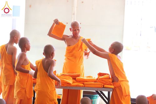 ภาพ No.320640:วันที่ 6-9 เมษายน พ.ศ.2569 สามเณรสวดมนต์ทำวัตรเช้า-เย็น  เข้าฐานกิจกรรม ฝึกUG5 นั่งสมาธิ ปฏิบัติธรรม ณ ศูนย์ปฏิบัติธรรมและศูนย์อบรมเยาวชนเพชรบุรี  ต.ท่าแลง อ.ท่ายาง จ.เพชรบุรี