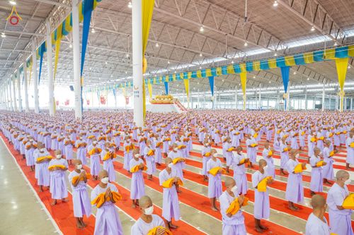 ภาพ No.79867:พิธีขอบรรพชา , พิธีคล้องอังสะ พิธีขอสรณคมน์และศีล , พิธีขอนิสสัย ในโครงการบรรพชาสามเณรฟื้นฟูพระพุทธศาสนาทั่วไทย วันเสาร์ที่ 8 เมษายน พ.ศ.2566