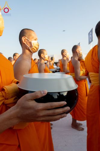 ภาพ No.289969:วันที่ 8 มกราคม พ.ศ. 2569 พิธีถวายภัตตาหารเป็นสังฆทาน แด่พระธรรมยาตรา ณ อนุสรณ์สถานคลองบางนางแท่น อ.สามพราน จ.นครปฐม ในโครงการธรรมยาตรา กตัญญูบูชา มหาปูชนียาจารย์ พระมงคลเทพมุนี(สด จนฺทสโร) พระผู้ปราบมาร อนุสรณ์สถาน 7 แห่ง ปีที่ 14