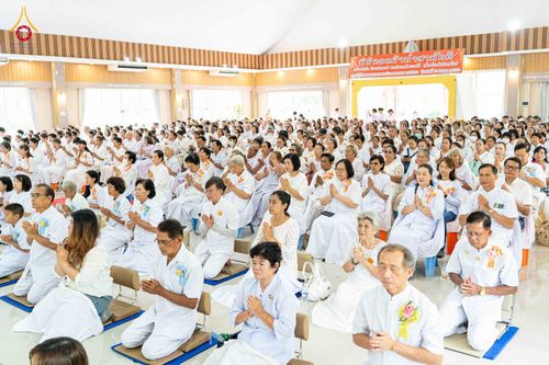 ภาพ No.346578:วันอาทิตย์ที่ 30 สิงหาคม พ.ศ.2569 พิธีทอดผ้าป่า สวดธรรมจักรกัปปวัตนสูตรกลั่นแผ่นดินโปรยรัตนชาติ  สถาปนาองค์พระเจดีย์เพื่อสร้างสันติภาพโลก  ณ ศูนย์ปฏิบัติธรรมพนมสารคาม (เพชรตะวัน) จังหวัดฉะเชิงเทรา