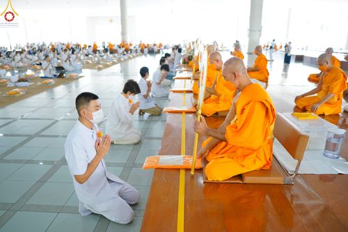 ภาพ No.78099:พิธีบุพเปตพลี ครั้งที่ 132 เพื่ออุทิศบุญกุศลแด่บรรพบุรุษผู้ล่วงลับ วันที่ 21 มีนาคม พ.ศ. 2566 ณ วัดพระธรรมกาย