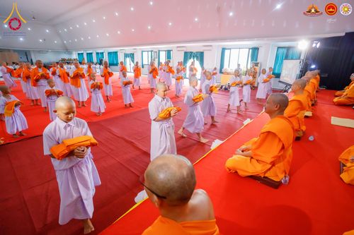 ภาพ No.283667:วันเสาร์ที่ 20 ธันวาคม  2568 พิธีบรรพชาสามเณร ณ ประเทศอินโดนีเซีย