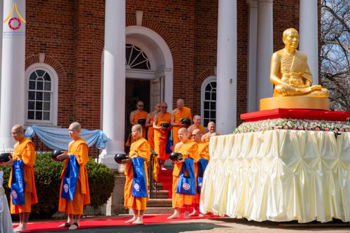 ภาพ No.319048:วันที่ 29 มีนาคม พ.ศ.2569 พิธีทอดผ้าป่าวัดพระธรรมกาย 20 ศูนย์สาขา และการประชุมภาคพื้นอเมริกา ไตรมาสที่ 1/2569 วัดพระธรรมกายชิคาโก ประเทศสหรัฐอเมริกา