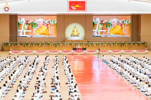 ภาพ No.350493:วันที่ 19-20 กันยายน พ.ศ. 2569 โครงการบรรพชาพัฒนาคุณธรรม จริยธรรม สำหรับนักเรียนนายสิบตำรวจ (นสต.) รุ่นที่ 16 ศูนย์ฝึกอบรมตำรวจภูธรภาค 1 ณ สภาธรรมกายสากล ห้องแก้วสารพัดนึก 2